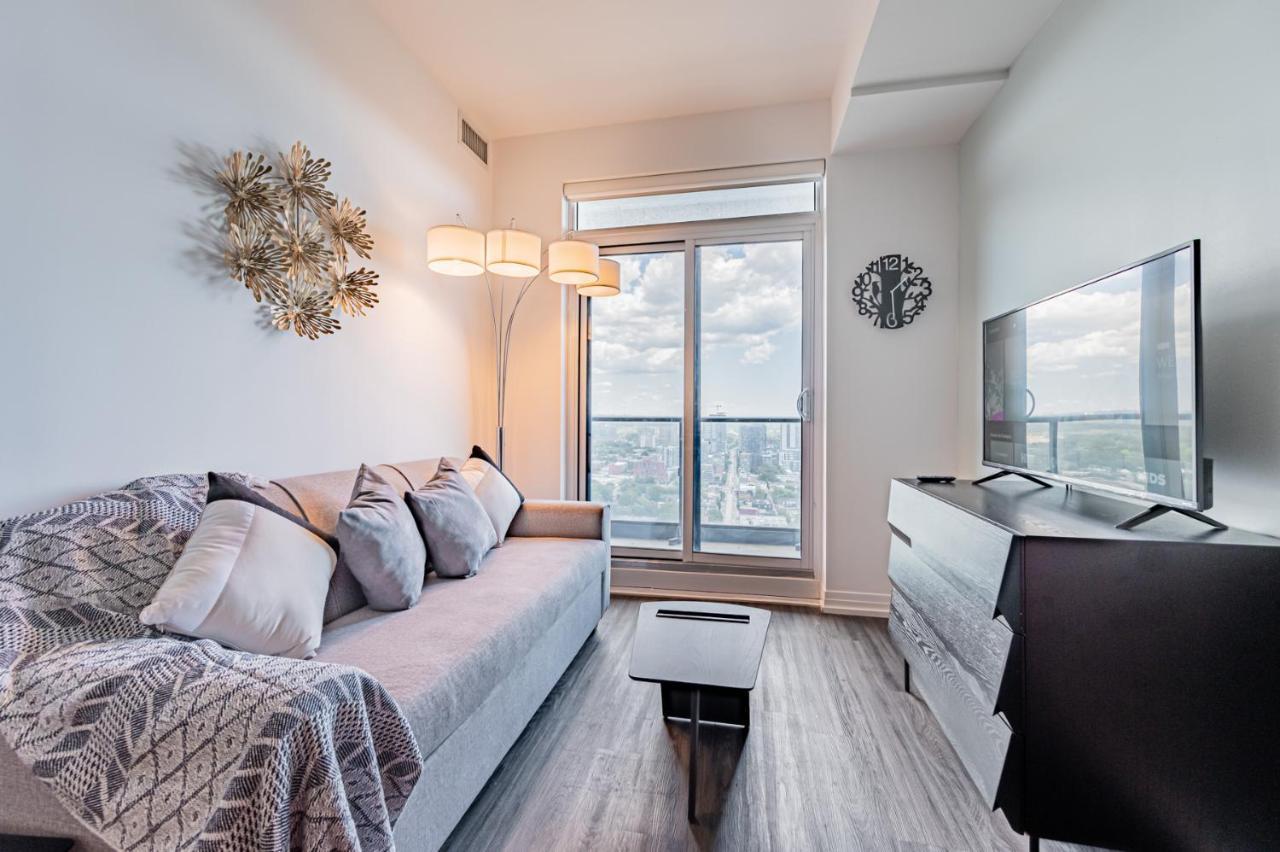 Luxury 2 Bedroom Condo High Floor Close To Eaton Center Toronto Eksteriør billede